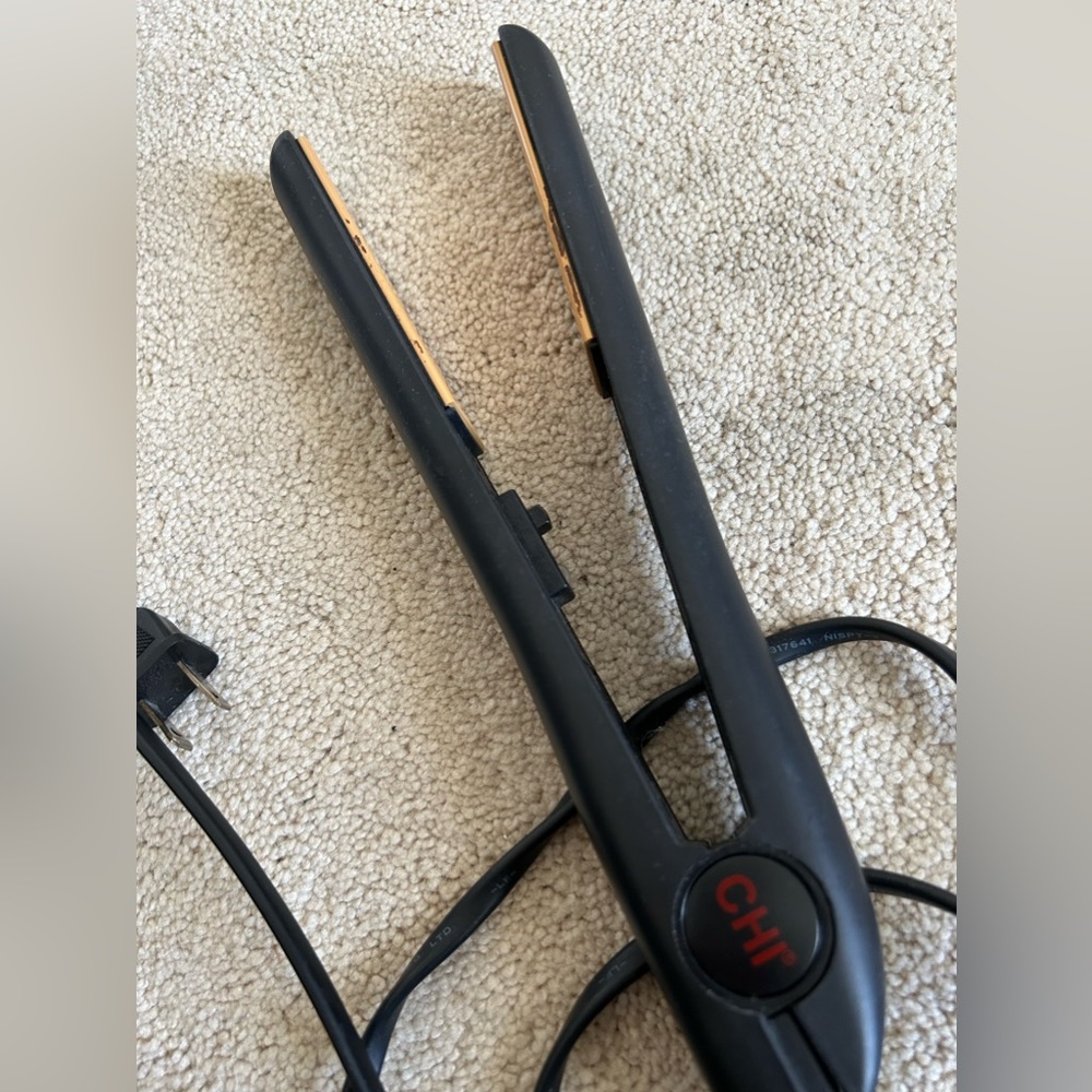 Chi hair straightener & Conair curling iron (1.5”)